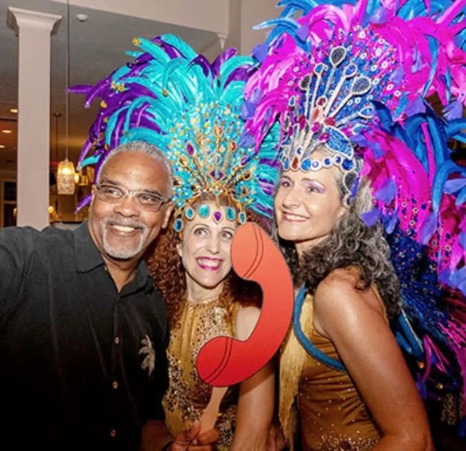 Thank you to all who answered the call and attended PICK UP! Somerville Museum Calling, a cocktail fund-raver.  Thank you for your generous donations and your generous spirit!  The event was both a success and loads of fun!  Read all about it in the 