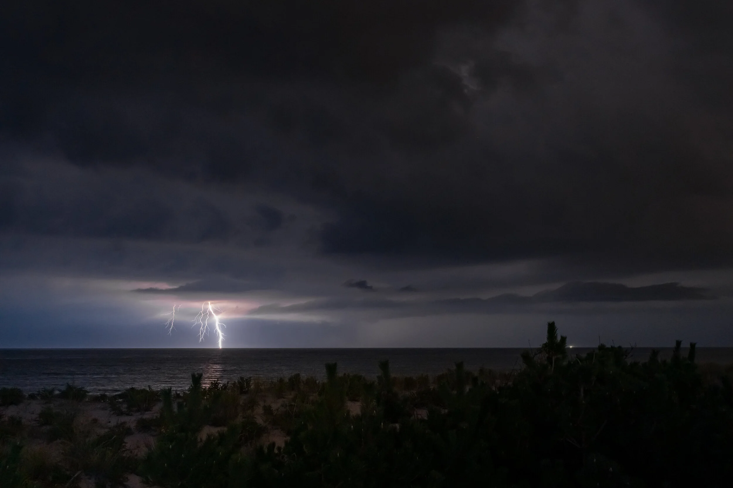 Beach_Lightning-15.jpg