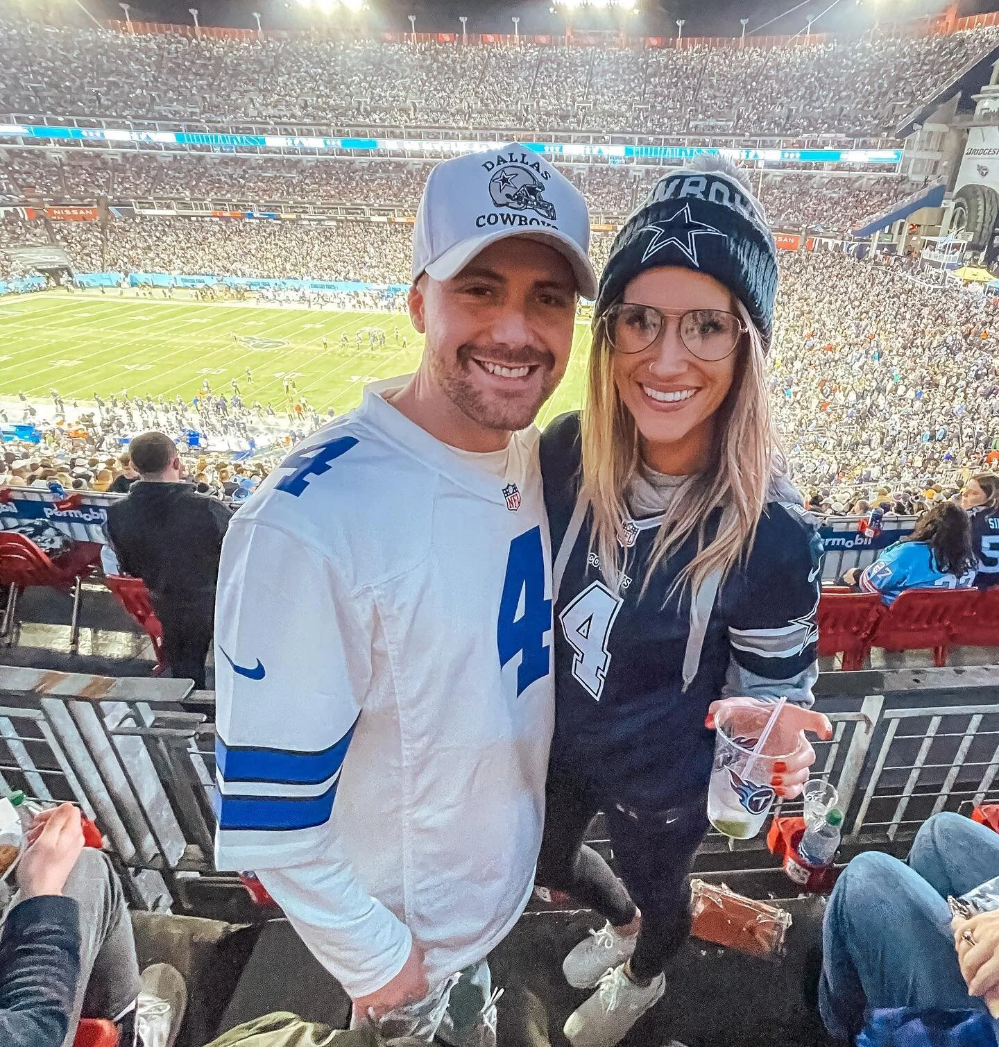 Hi I&rsquo;m 33 today 🎉🥳

I&rsquo;ll keep this short&hellip;this year was amazing. So was today. I am so grateful for so much. Thanks for being here and loving me well internet friends ❤️ today was super special. And also I went to my first NFL gam