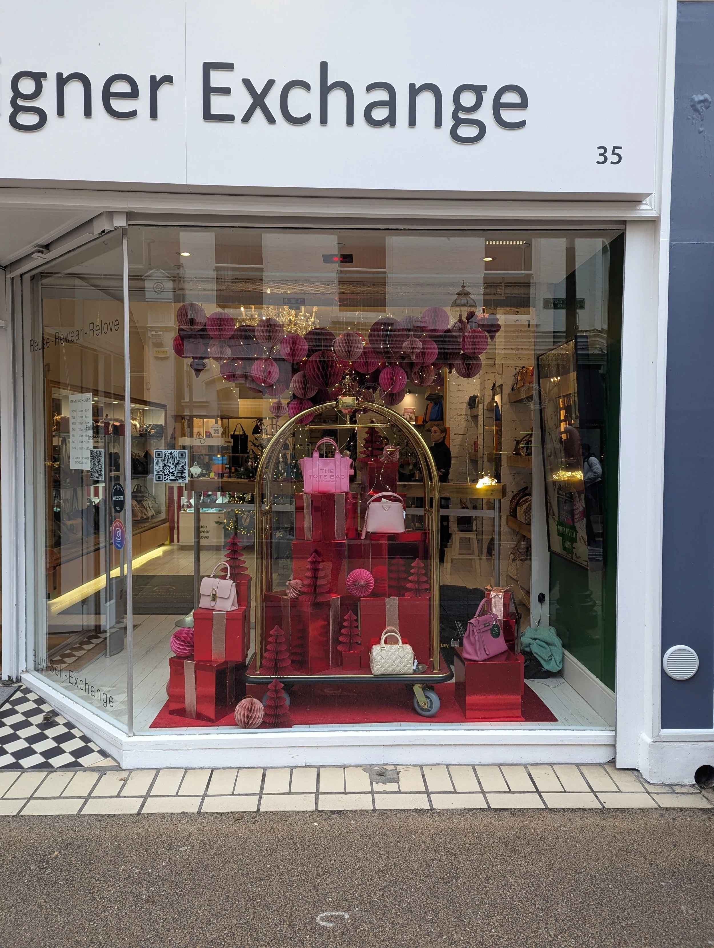 Designer handbag display, Christmas window display