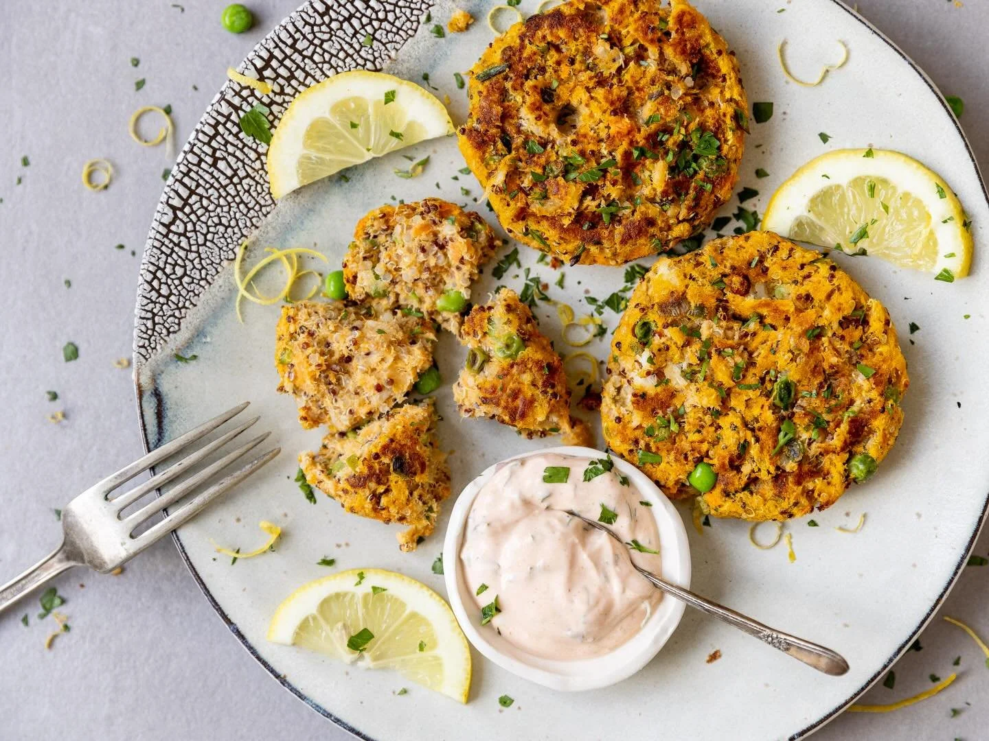Spring Break Refresh! ☔️🌦️

This round we have available for ordering Blueberry + Lemon bread pudding muffins, Sausage, White Bean + Kale Stew and Thai Green Coconut Curry just to name a few. 

📸 Is our Cod, Yam, Lemon, Sweet Pea, Quinoa cake. Four