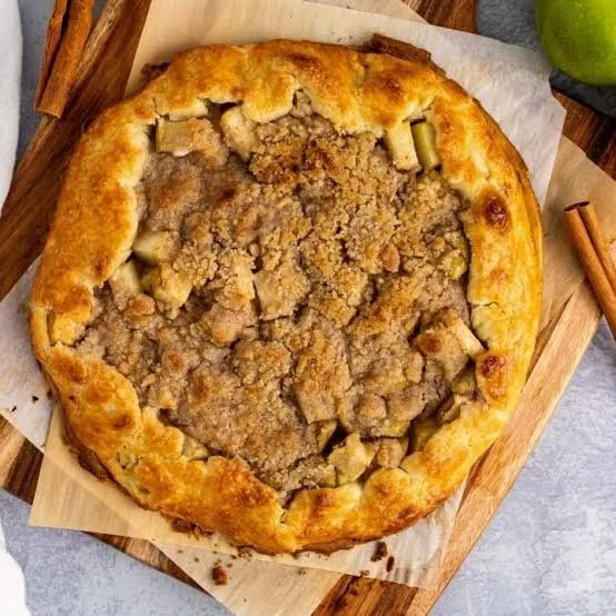 Spiced Apple + Strawberry Crostata with Pecan Oat Streusel Topping| GF | V