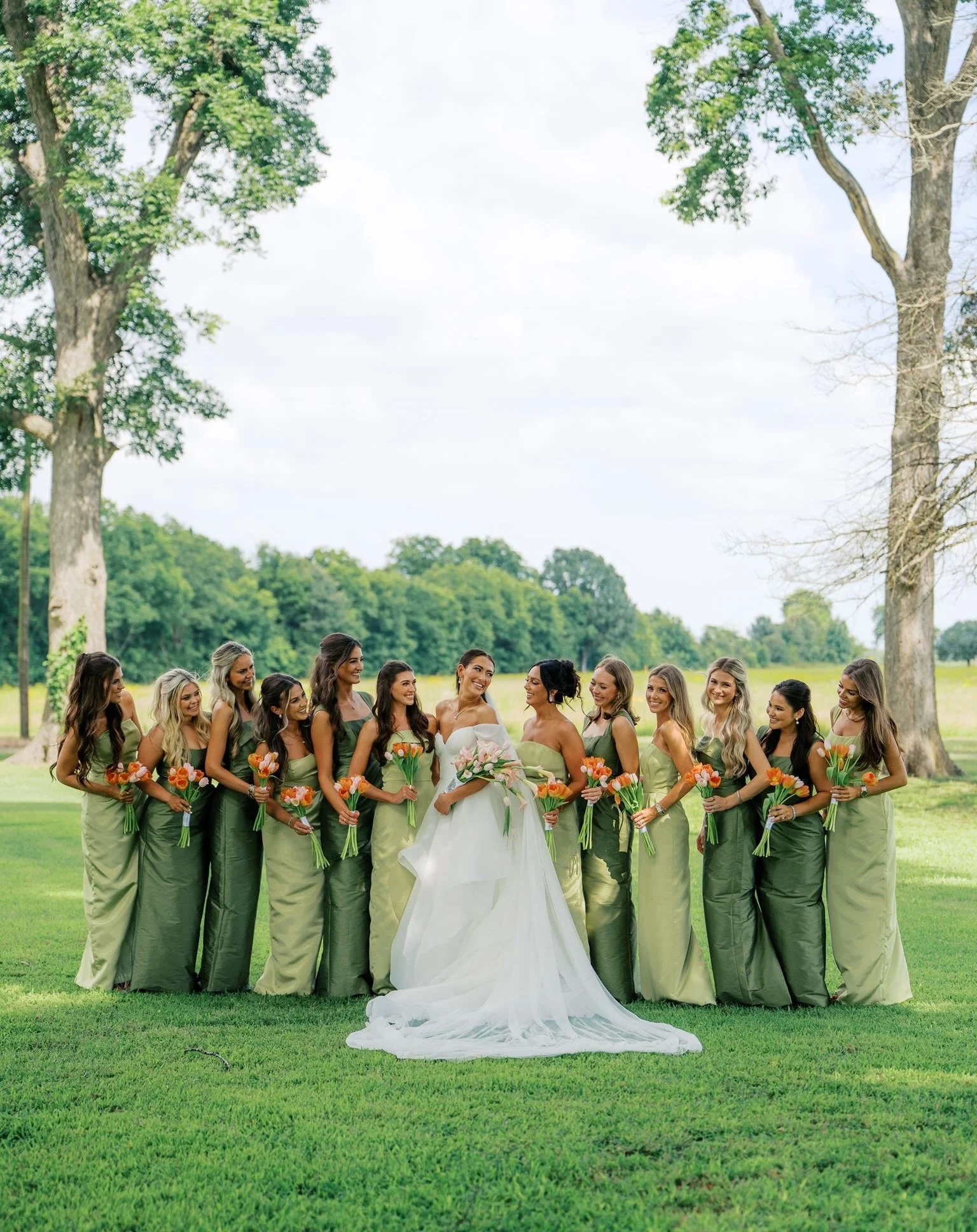 I met @ashleybberryman a few years ago while planning her brother&rsquo;s wedding and hoped she would be a GLE bride one day! To know her is to love her and I have never been more sad that planning is over. Cheers to the Roses and being friends forev