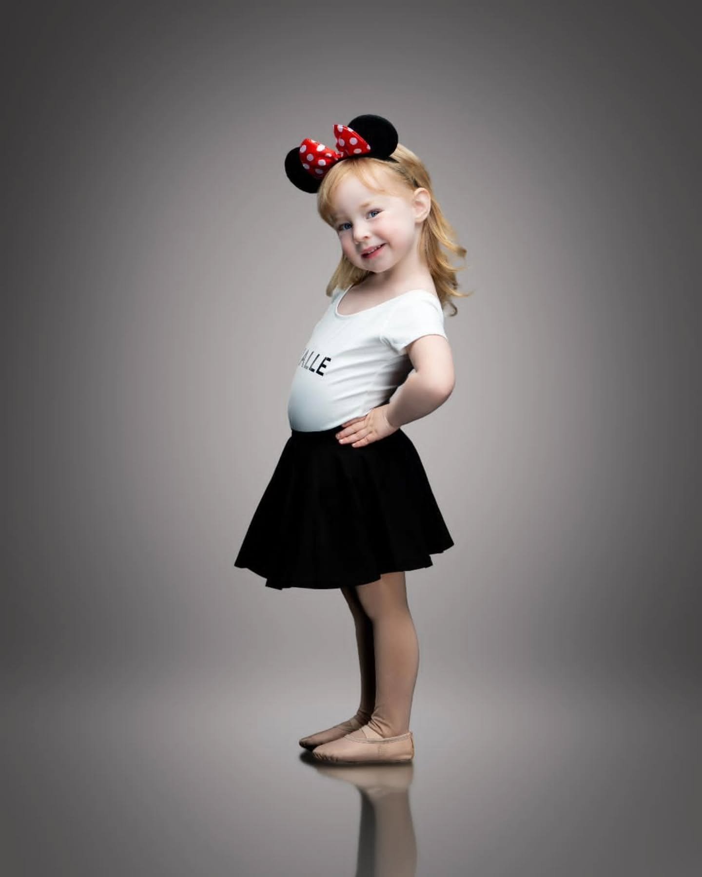 📸✨ Recital Portraits Are Ready! ✨📸

Our beautiful recital portraits have been delivered! 💕 If your dancer had their photos taken, your online gallery has been sent directly to your email. We can't wait for you to see these special memories!

📷 **