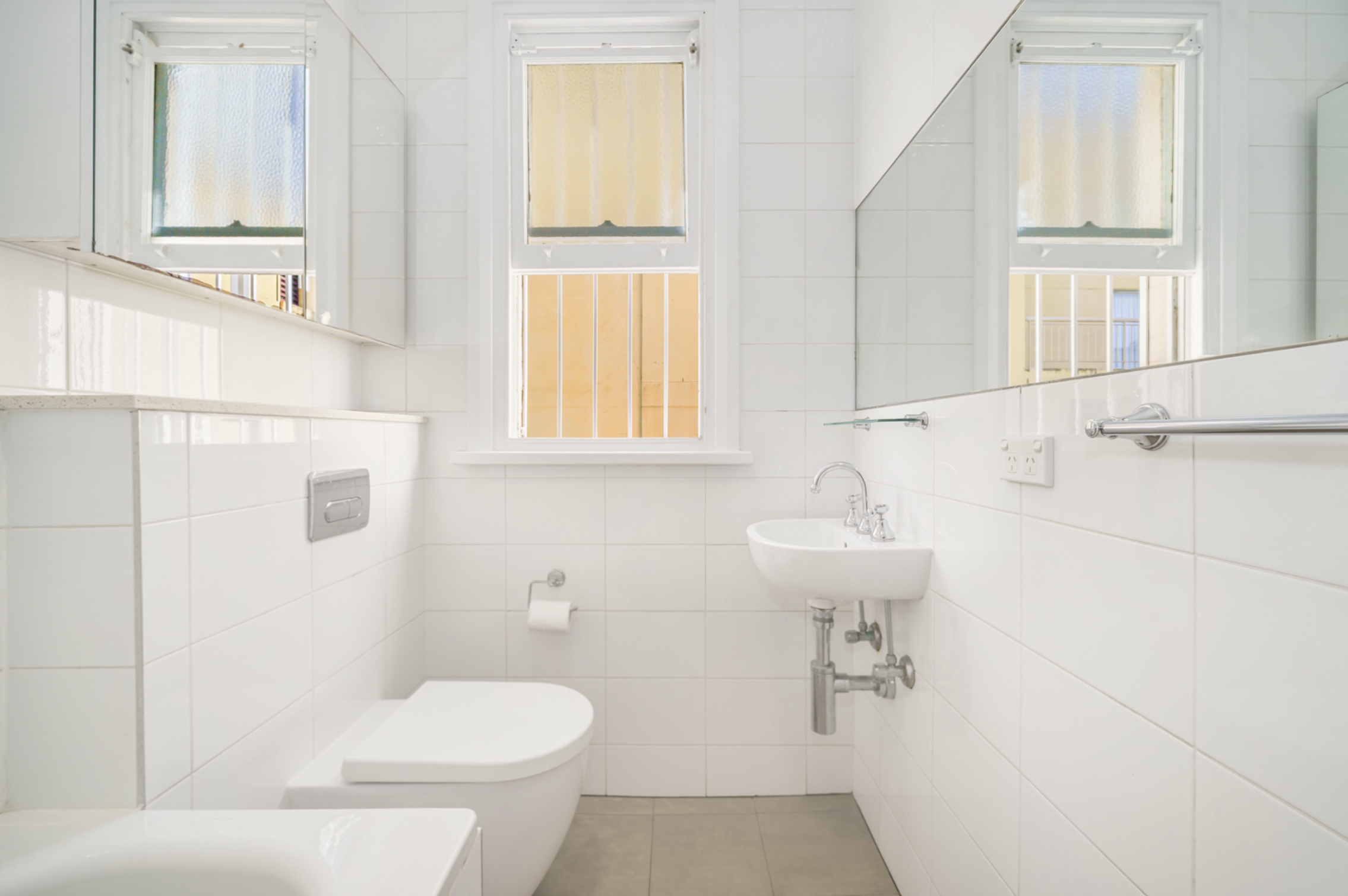 sydney bathroom in potts point photographer photography listing for property rea domain.png