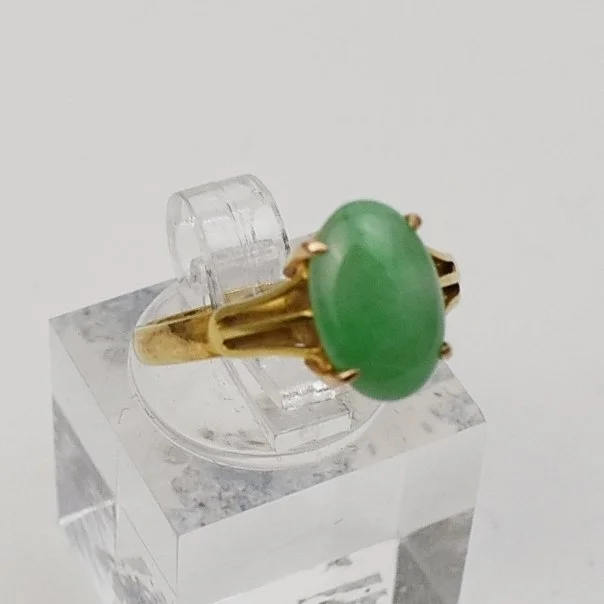 18K Gold and Jadeite Ring