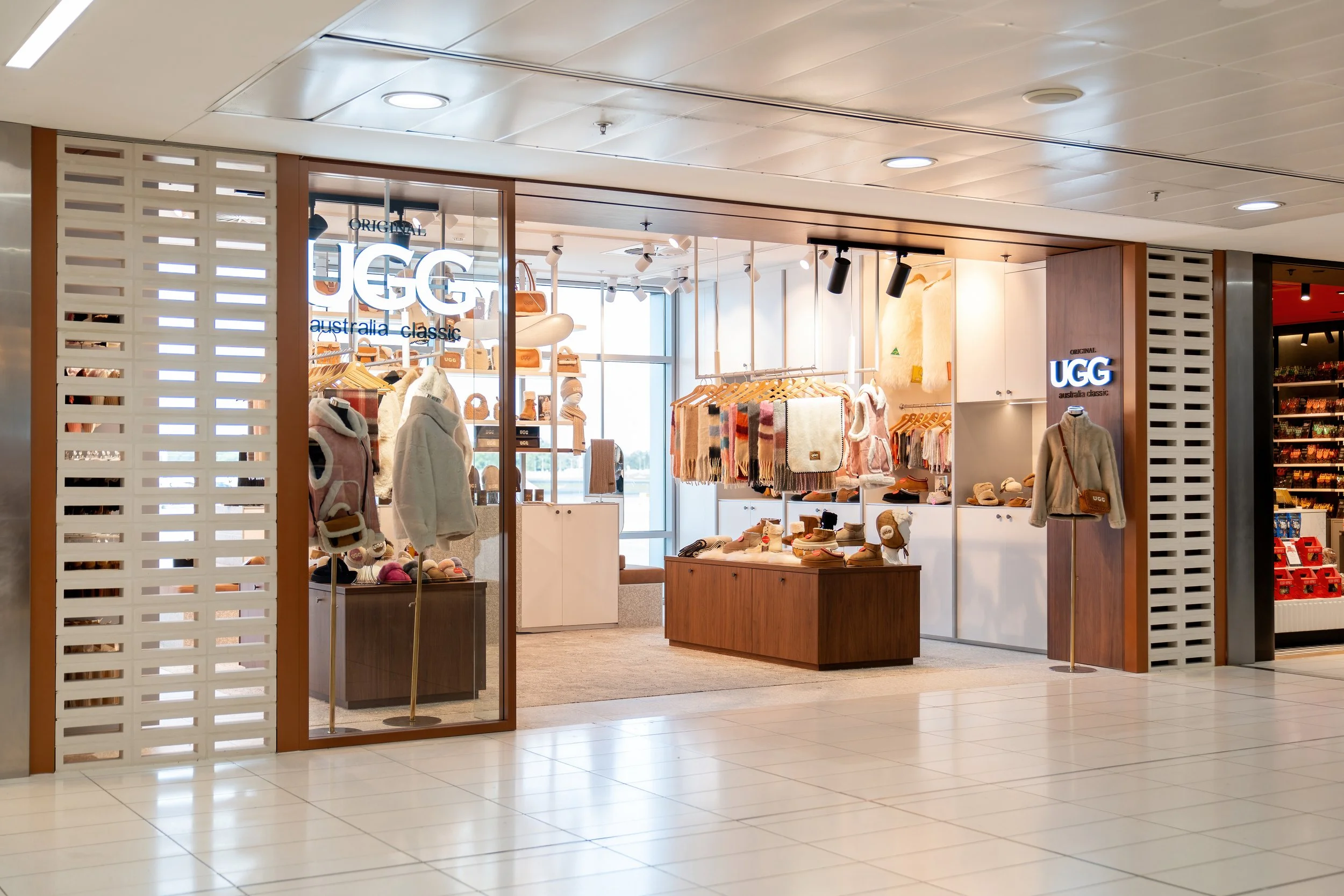 UGGSydneyAirport_retail_breezeblock.jpg