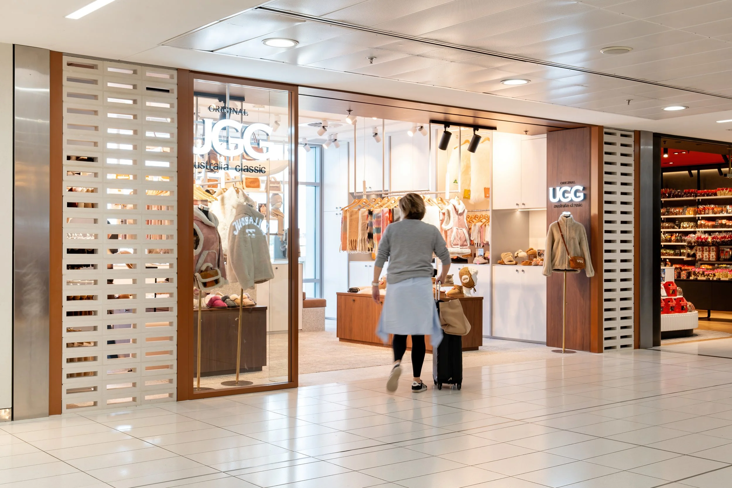UGGSydneyAirport_retail_mall_view.jpg