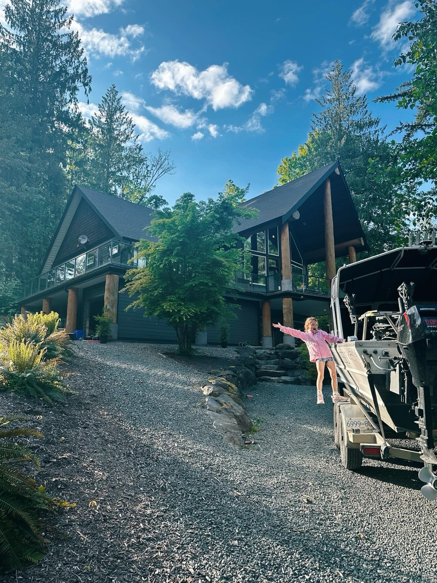 Spring things 🧚&zwj;♀️

Fishing @sturgeonslayers

Spring outfits 

Sports 

Vibey dinner parties @hudsonandoak @ohheykatimoore 

Home in the mountains 

Tiger&rsquo;s day to make dinner + Tiger&rsquo;s teacher thank you cards + Tiger doing funny tig