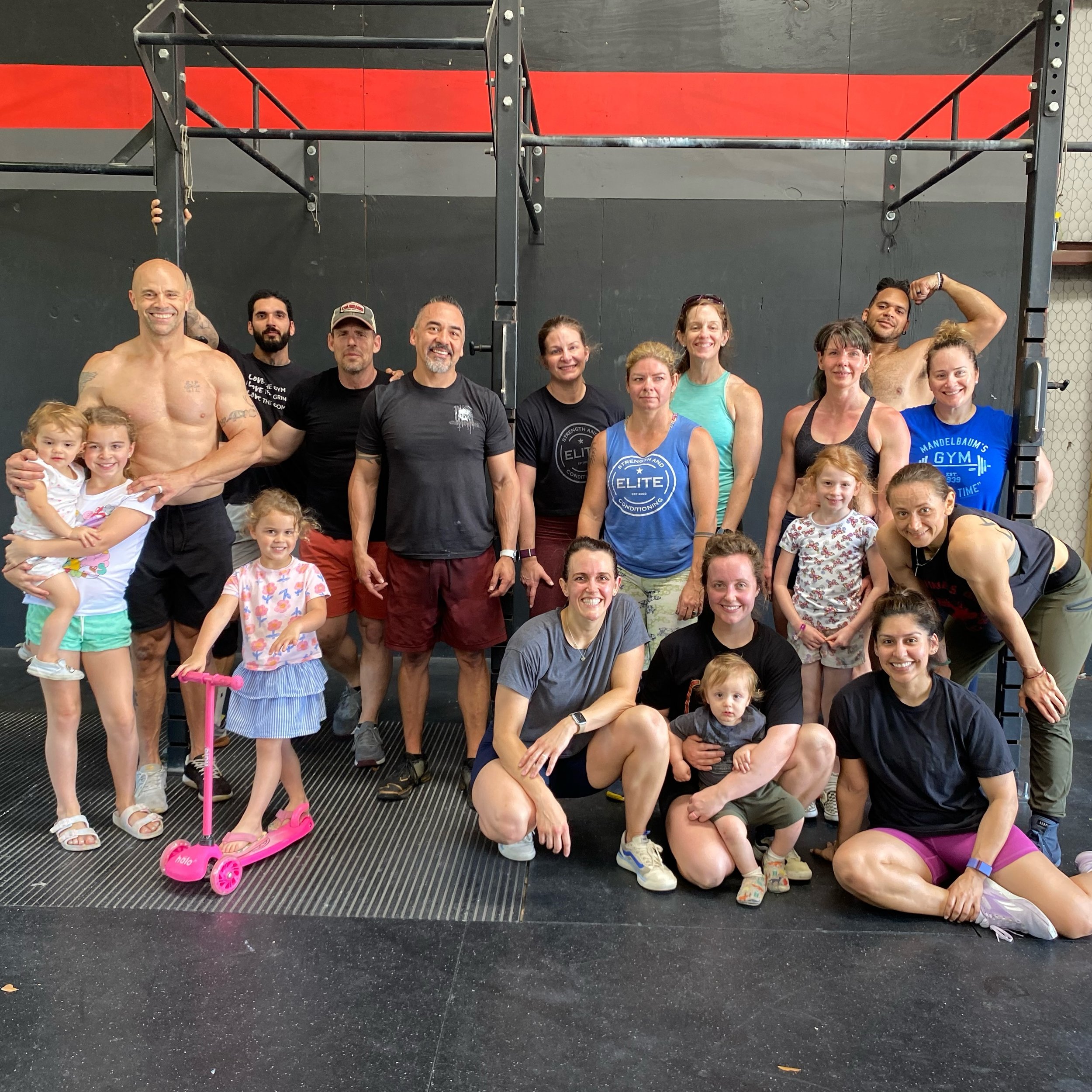 Elite Coach&rsquo;s WOD! Partner Filthy Fifty! @cfjacqueline @niki.weightliftingrange @mattclark141 @van3sther @eddiexfit @emilytuckersa @jeremytuckersa @sageoftheheart @flex_panther @arty_is_fit @alicia_wheelz @kettlebelle82 @jacqueleenmarie @kemah0