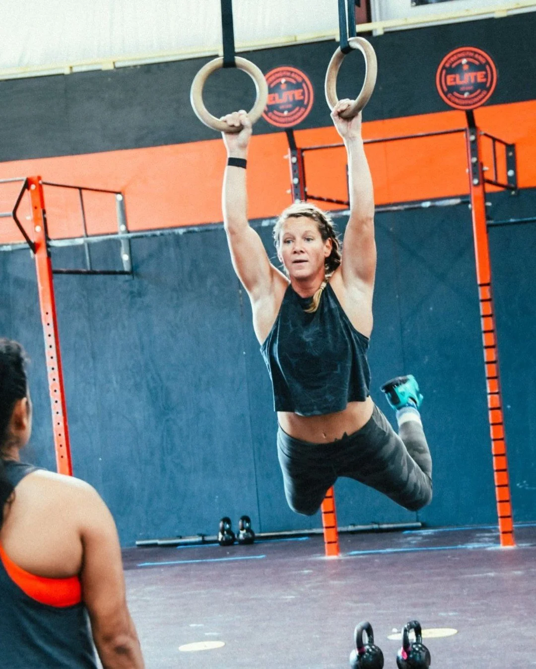 Get strong, stay lean. ⁠
⁠
Looking to add some strength work into your routine but not ready to sacrifice that cardio??⠀⁠
⠀⁠
No worries, you don't have too ⠀⁠
⠀⁠
Our CrossFit class is the perfect fusion of strength + conditioning elements. ⠀⁠
⠀⁠
You'