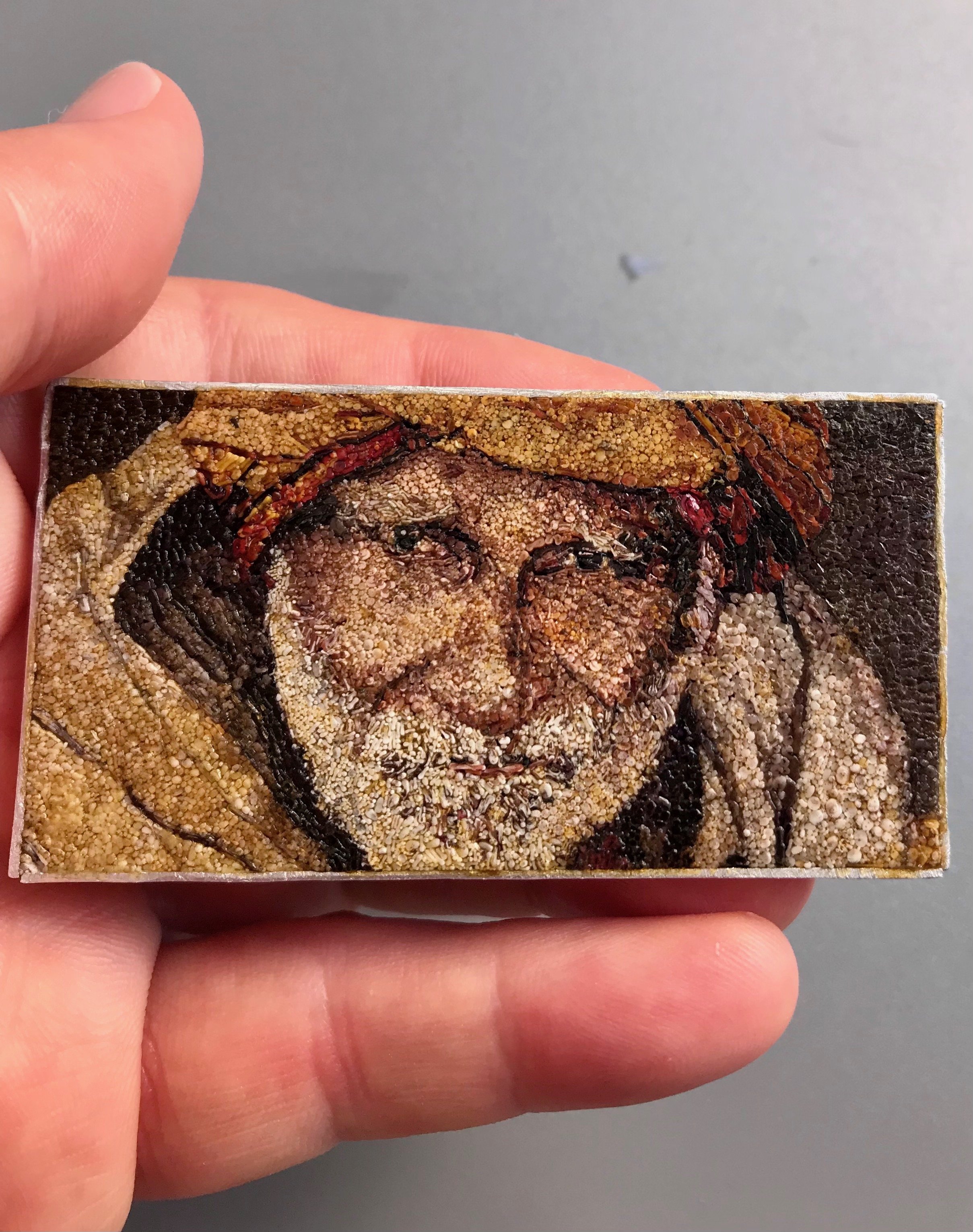 This micromosaic is the reproduction of a photo shot by an unknown photographer.
Cm. 7,0 x 3,6 Inch 2,76 x 1,41