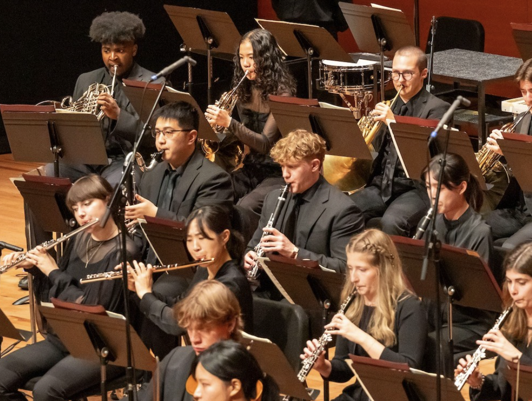 Juilliard Orchestra Conducted by Earl Lee