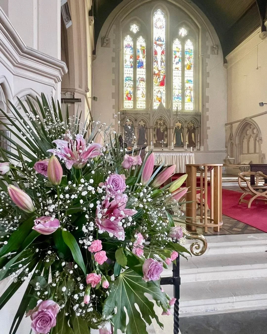 Happy Easter!

A big thank you to everyone at St Luke&rsquo;s for such a wonderful Holy Week. But a bigger thank you to our flower arrangers Ashley, Suzie, Rita, Jean, Olive and Peter for all their hard work in making the church look so beautiful for