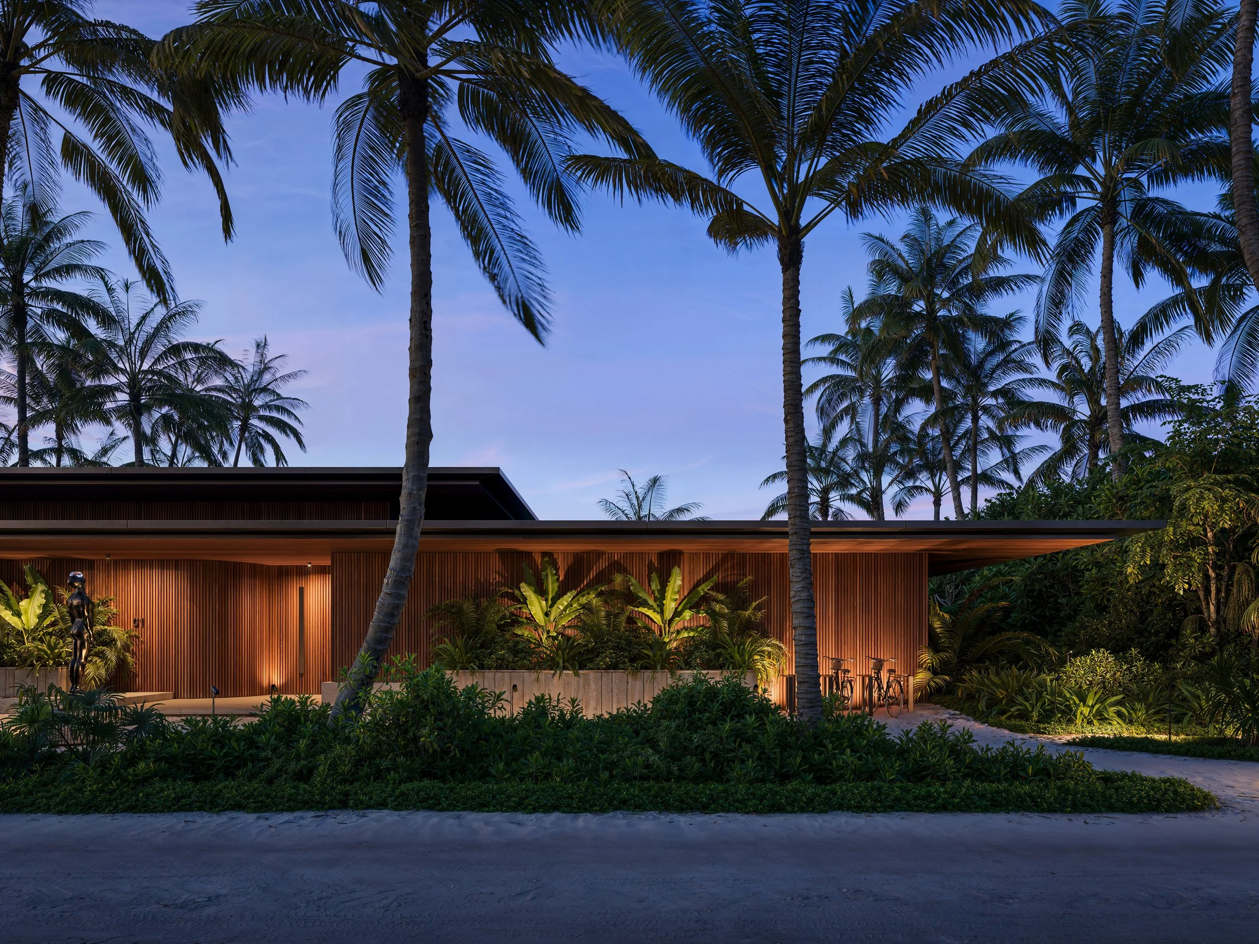 Maldives_EXT11_1BR Entrance Closeup Dusk_Carl Williams Visualisation_Final.jpg