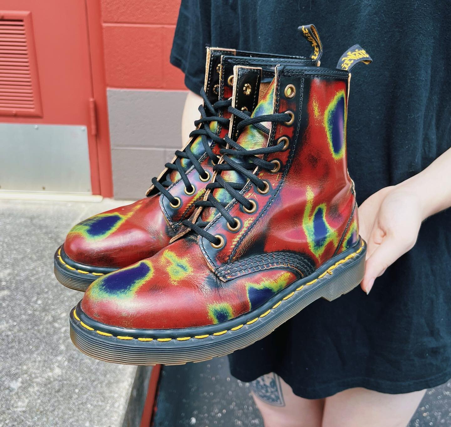 Vintage 90&rsquo;s Dr. Martens 
🧪&rdquo;Rub Off Acid&rdquo;🧪
Women&rsquo;s size 7 &bull; $200
In store at PX Knoxville 

.
.
.
@drmartensofficial #drmartens #90svintage #ruboffdocs #knoxville #buyselltrade #planetxchange
