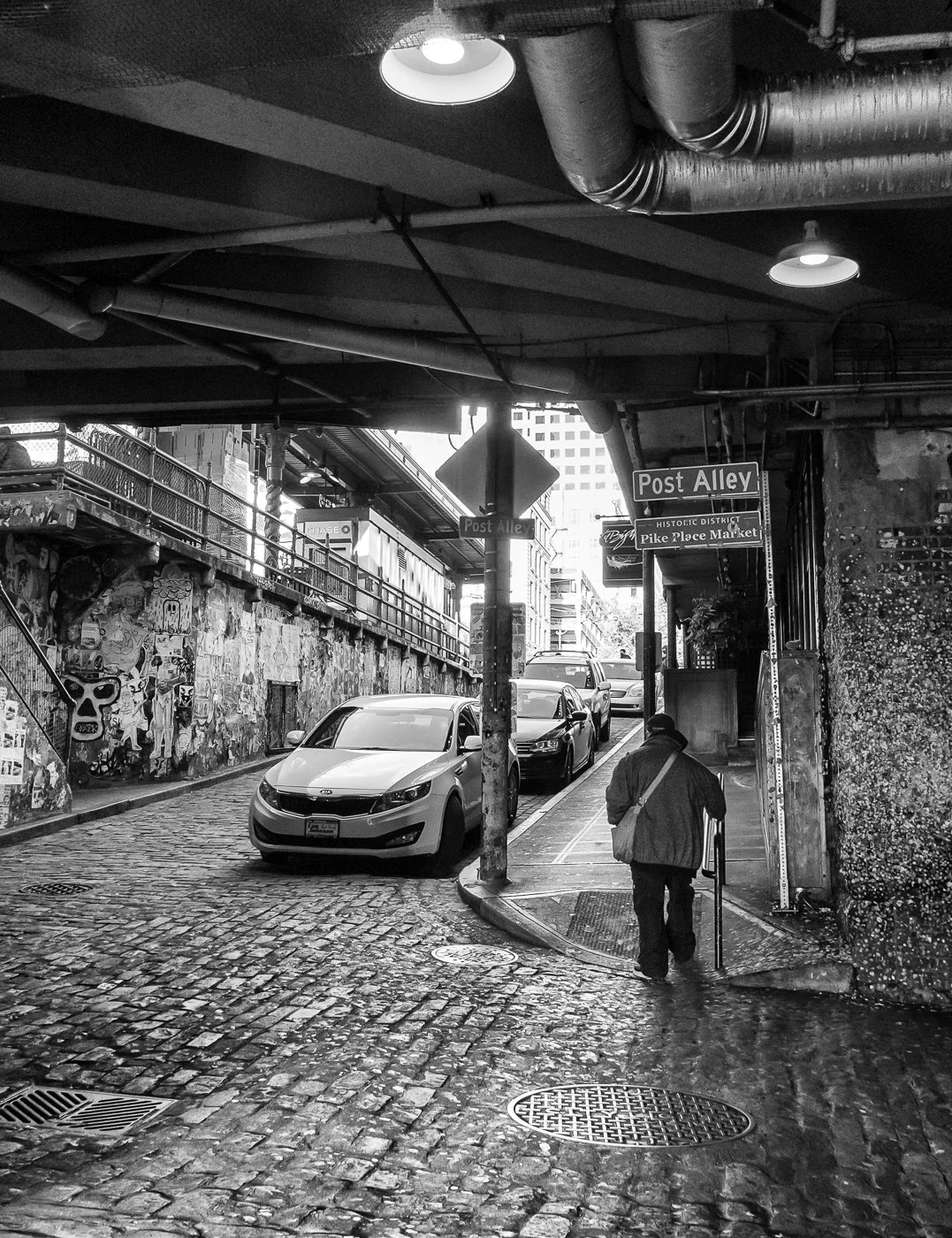 Seattle, 2022. Post Alley.