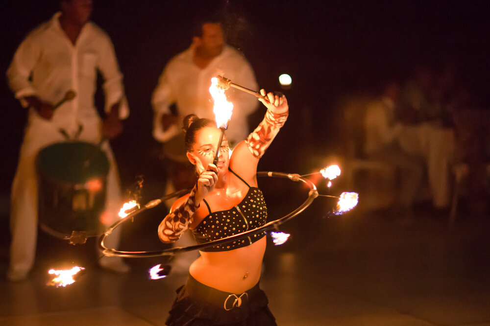 014-Cancun-Indian-wedding-photographer-sangeet-moon-palace-resort-Mexico.jpg