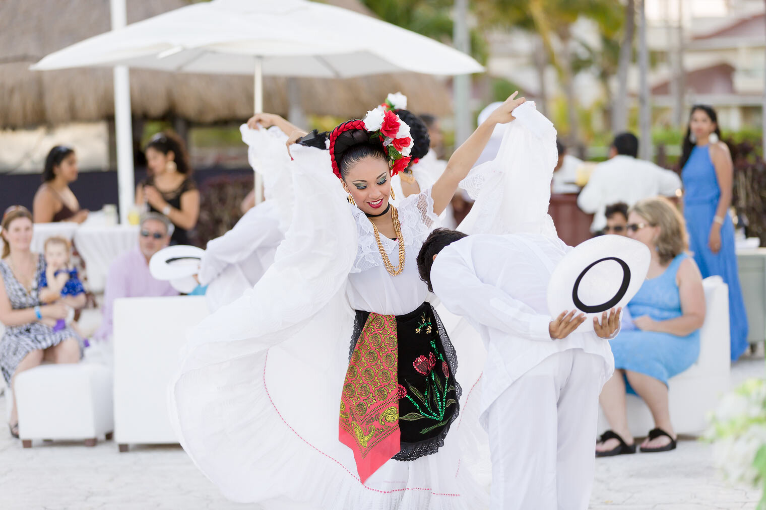 131-Cancun-South-Asian-wedding-photography-mehndi-moon-palace-resort-Mexico.jpg