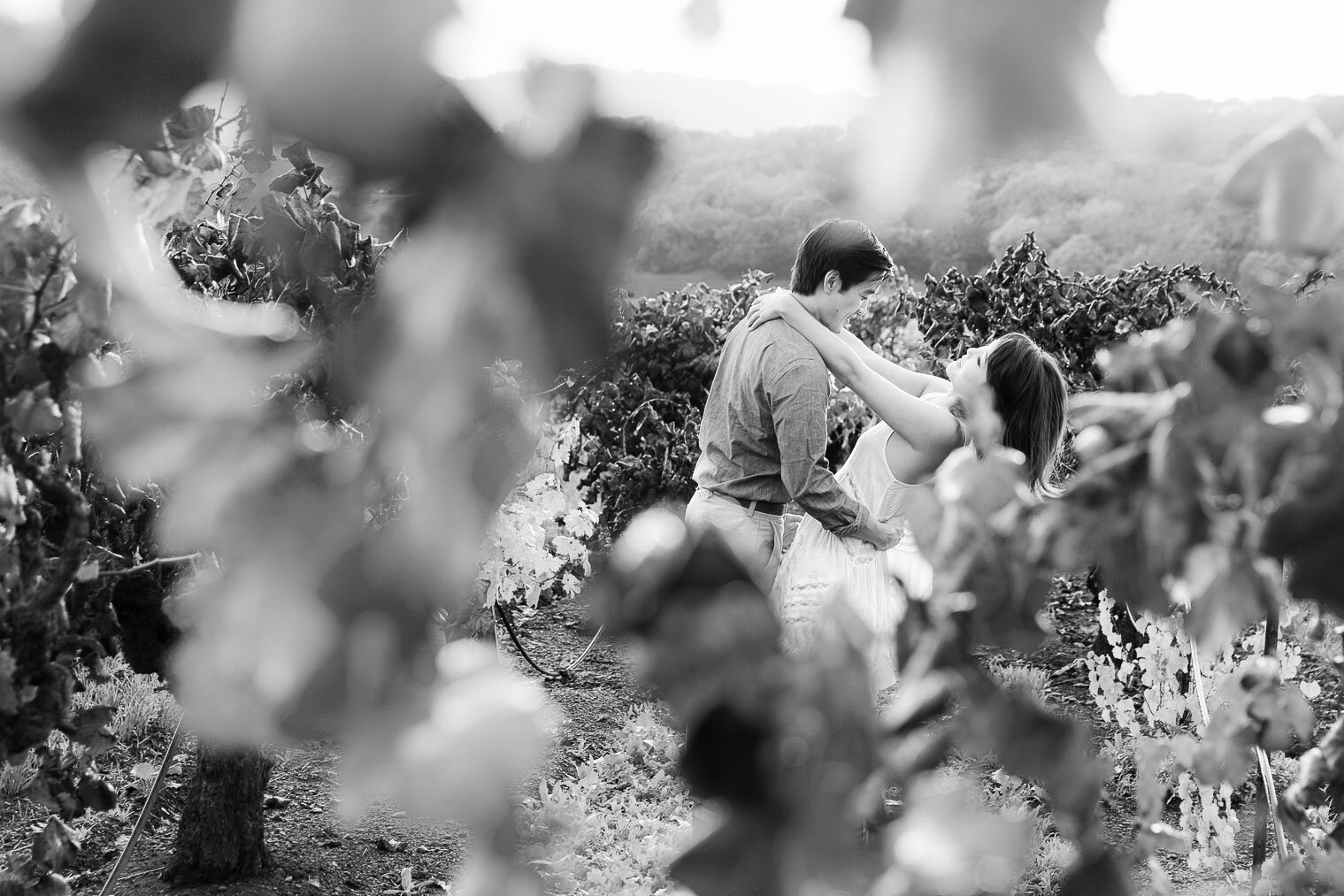 011-napa-sonoma-kunde-estate-winery-engagement-photographer.jpg