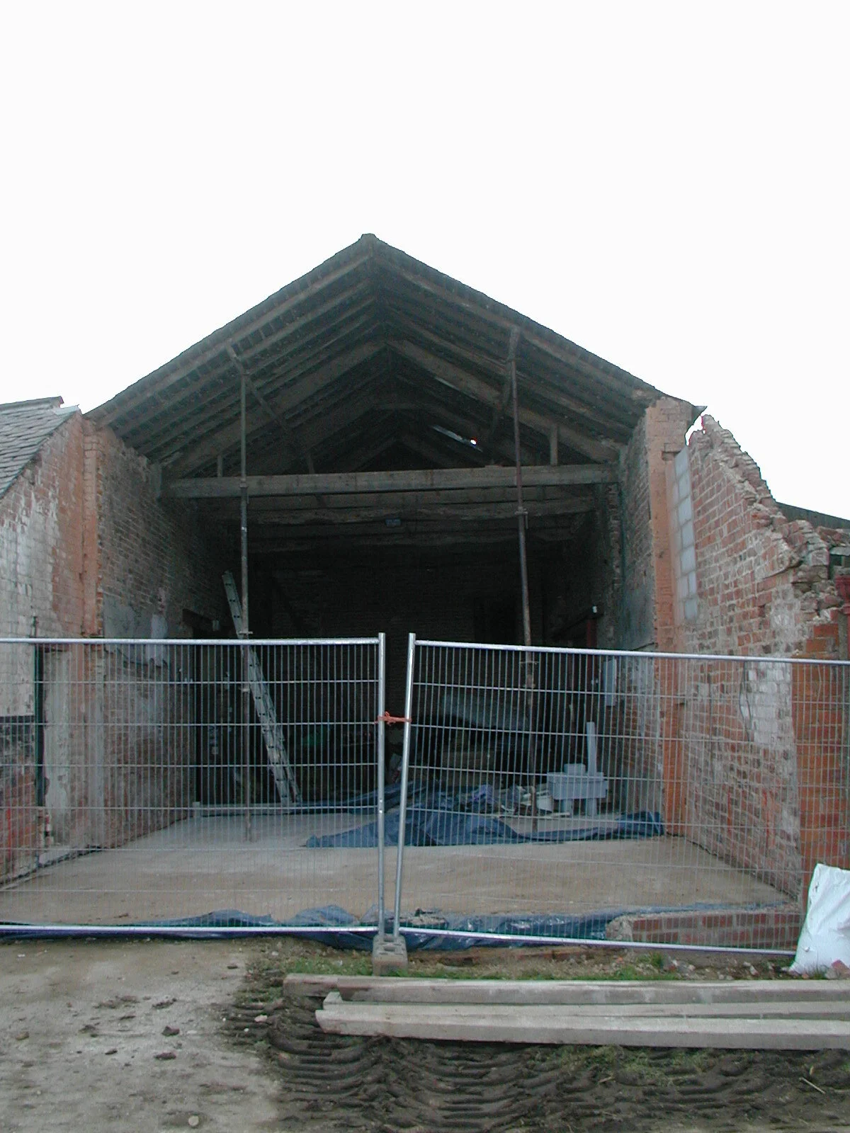 Open end of barn.JPG