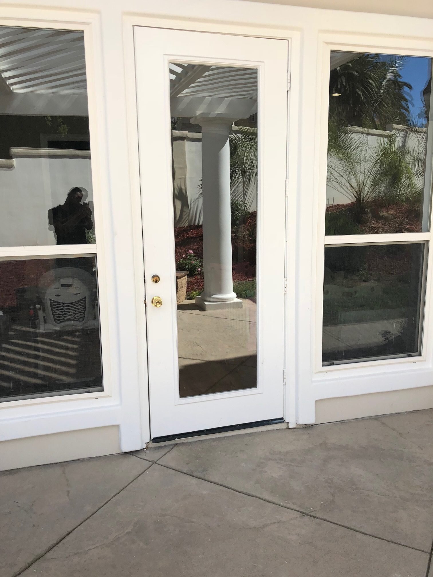 Block Heat and Add Privacy with Home Window Tint in Santa Monica, CA 90405