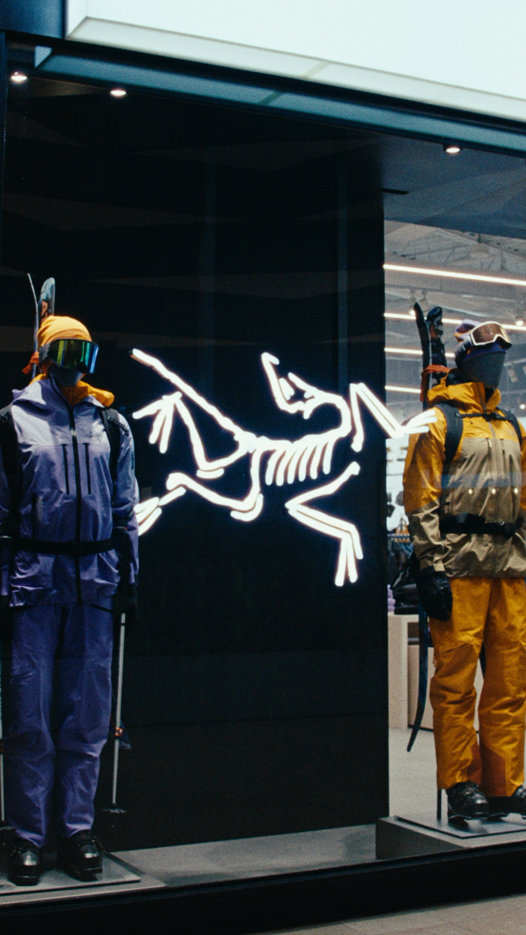 ARC'TERYX SHERWAY GARDENS