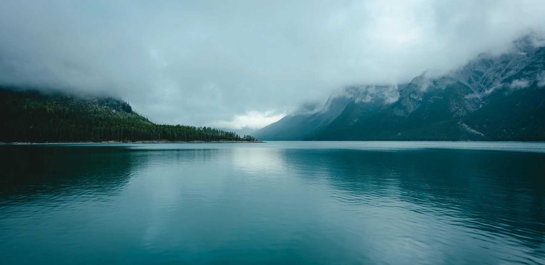 Lake Minnewanka