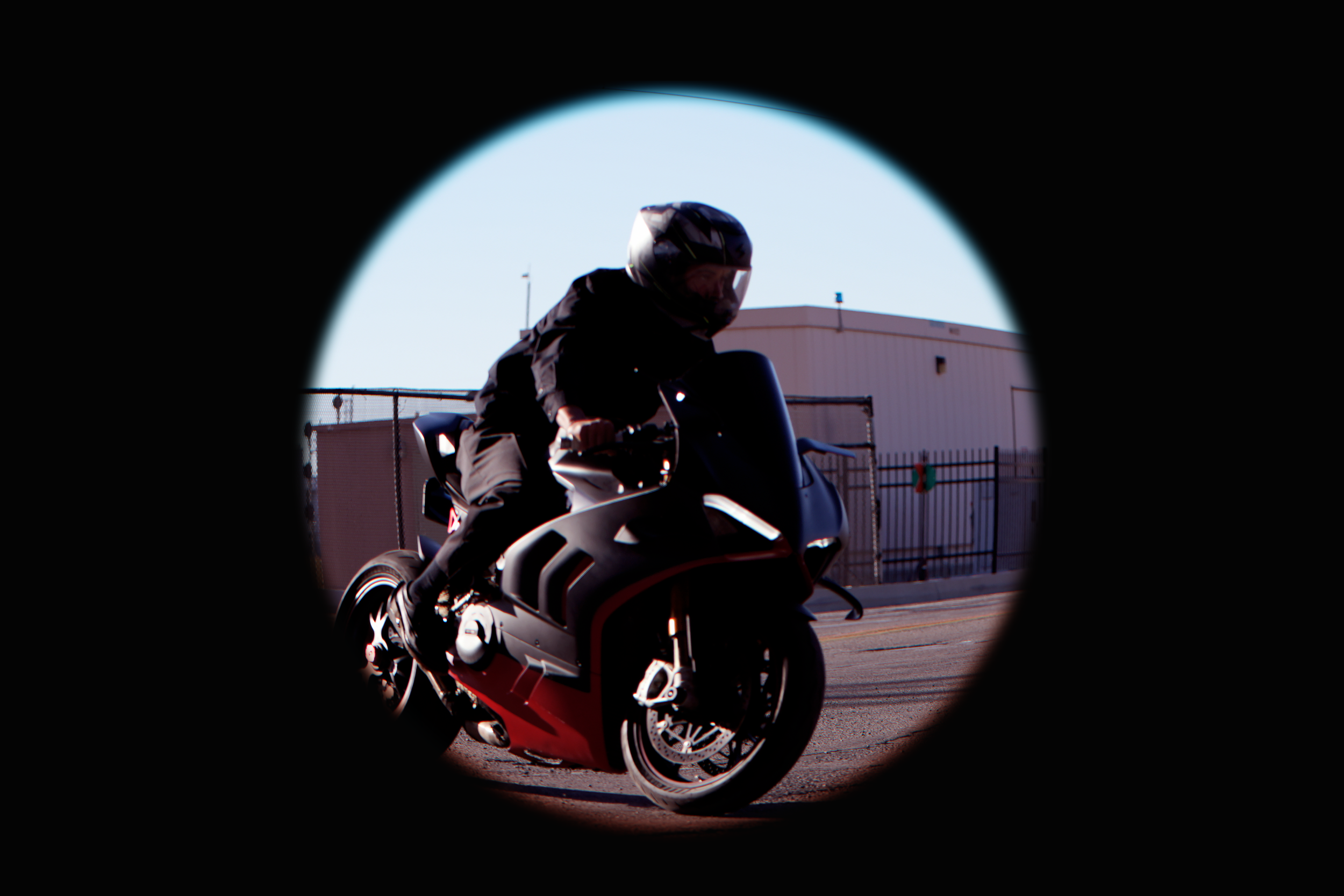 2LJ DSC01788.png
