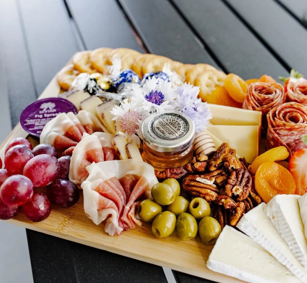 👍Charcuterie for 4? Why yes we do!
Friday and Saturday look like more beautiful weather days, perfect for enjoying charcuterie with friends!
Larger group? Order a board online and we’ll have it ready when you arrive! We don’t skimp on t