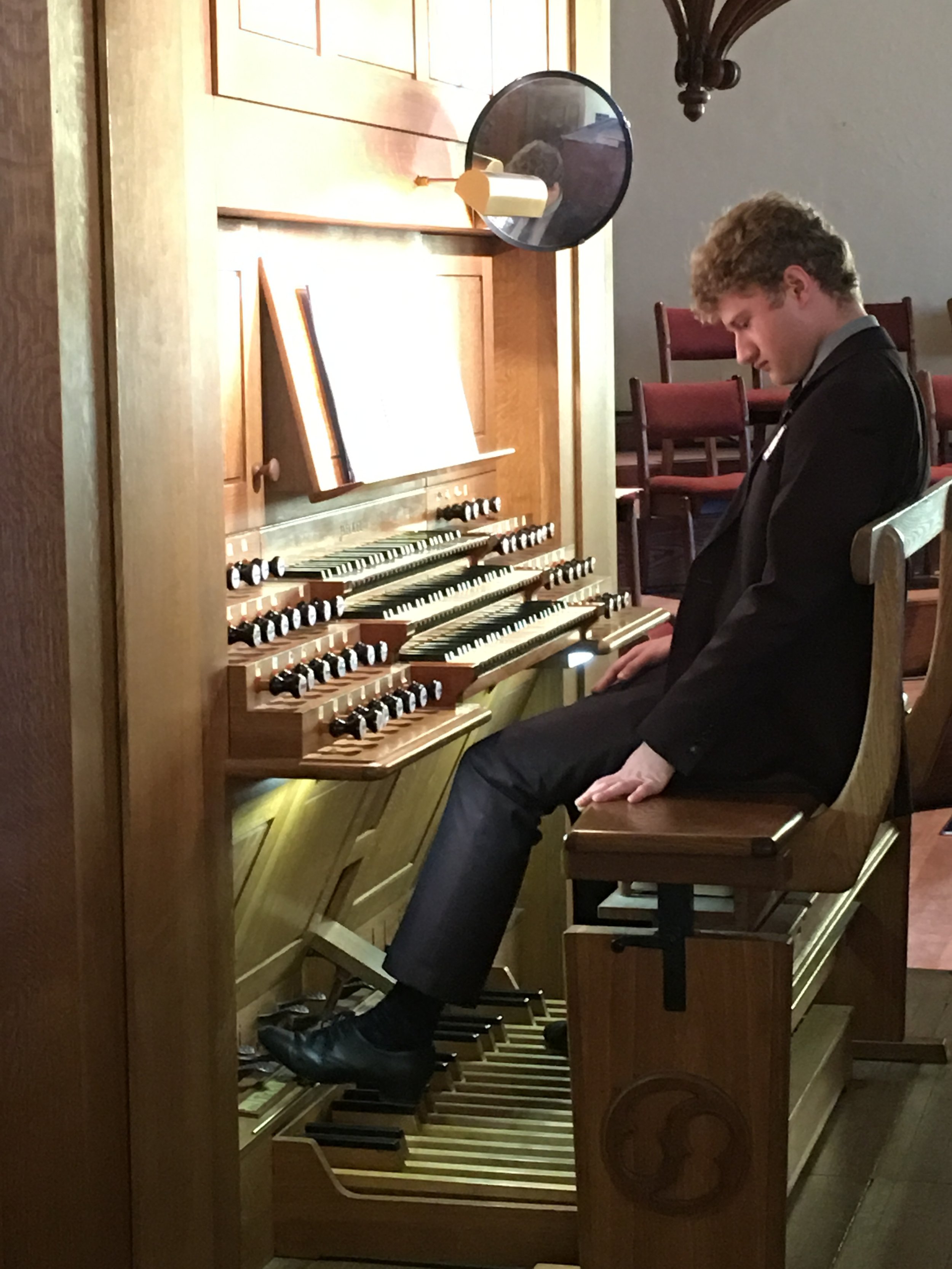 Parker MacIver Hinnenkamp at the Jaeckel organ in Pilgrim Congregational Church in Duluth, Minnesota. This instrument is a faithful mechanical recreation of a Cavaille-Coll instrument.