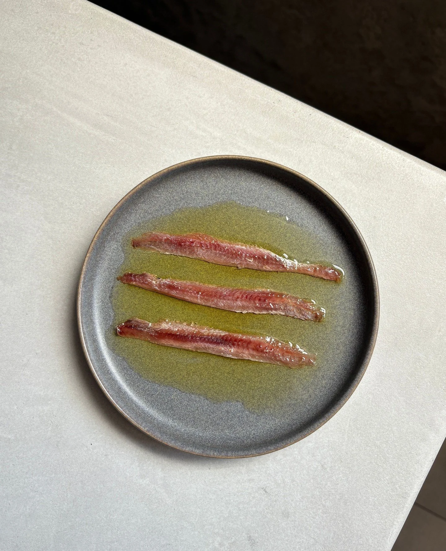 Luxe pizza menu add ons are here so you can personalise that pie. ⁠
⁠
We've Cantabrian anchovies (IYKYK) and 24-month Culatello prosciutto on hand - they're available as an addition for both dine-in and takeaway pizzas. ⁠
⁠
#no35cabarita #pizza