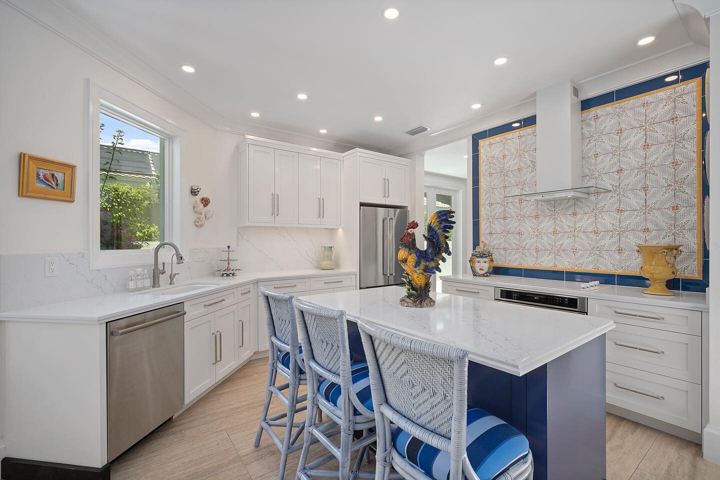 This custom made kitchen is everything 😍 over $1m went into renovating this home. How about that 🥶
