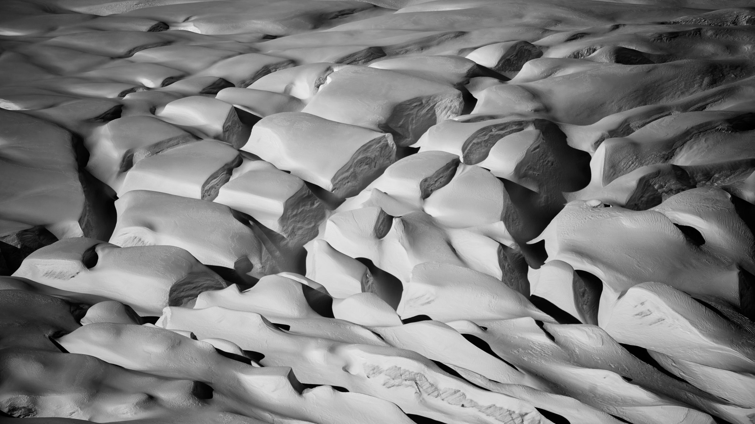 Torta Bianca Limited Edition Serie
Morteratschgletscher fotografiert von Jürg Kaufmann
#engadin #glacier #gletscher #glacierart #rethinking #juergkaufmann  
