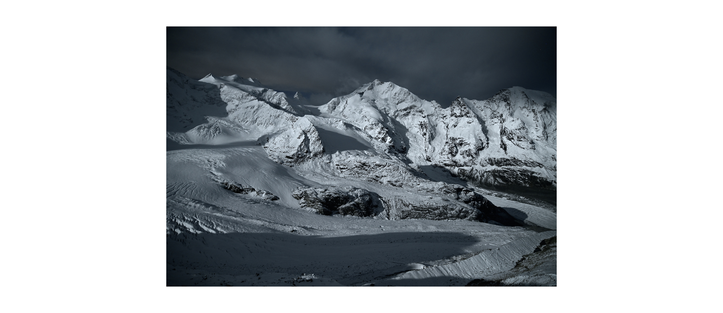 Mystisches Licht auf dem Piz Bernina & Pers Glacier