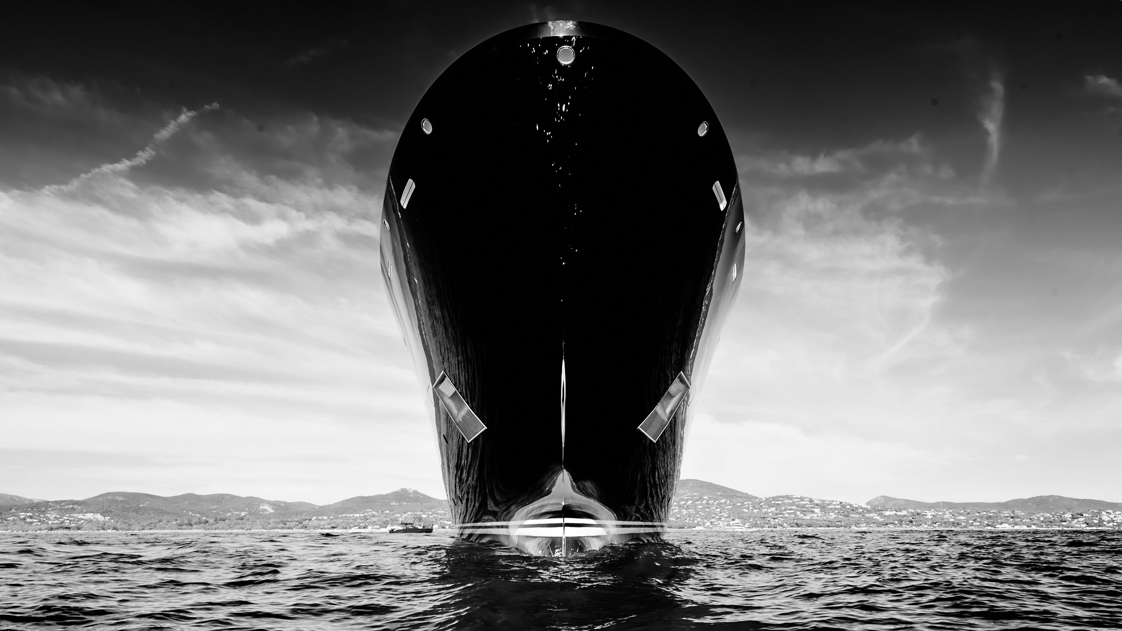 Ultra-Luxus-Yacht Ulysses, Bild von Kleven, Fotograf Jürg Kaufmann in Saint Tropez