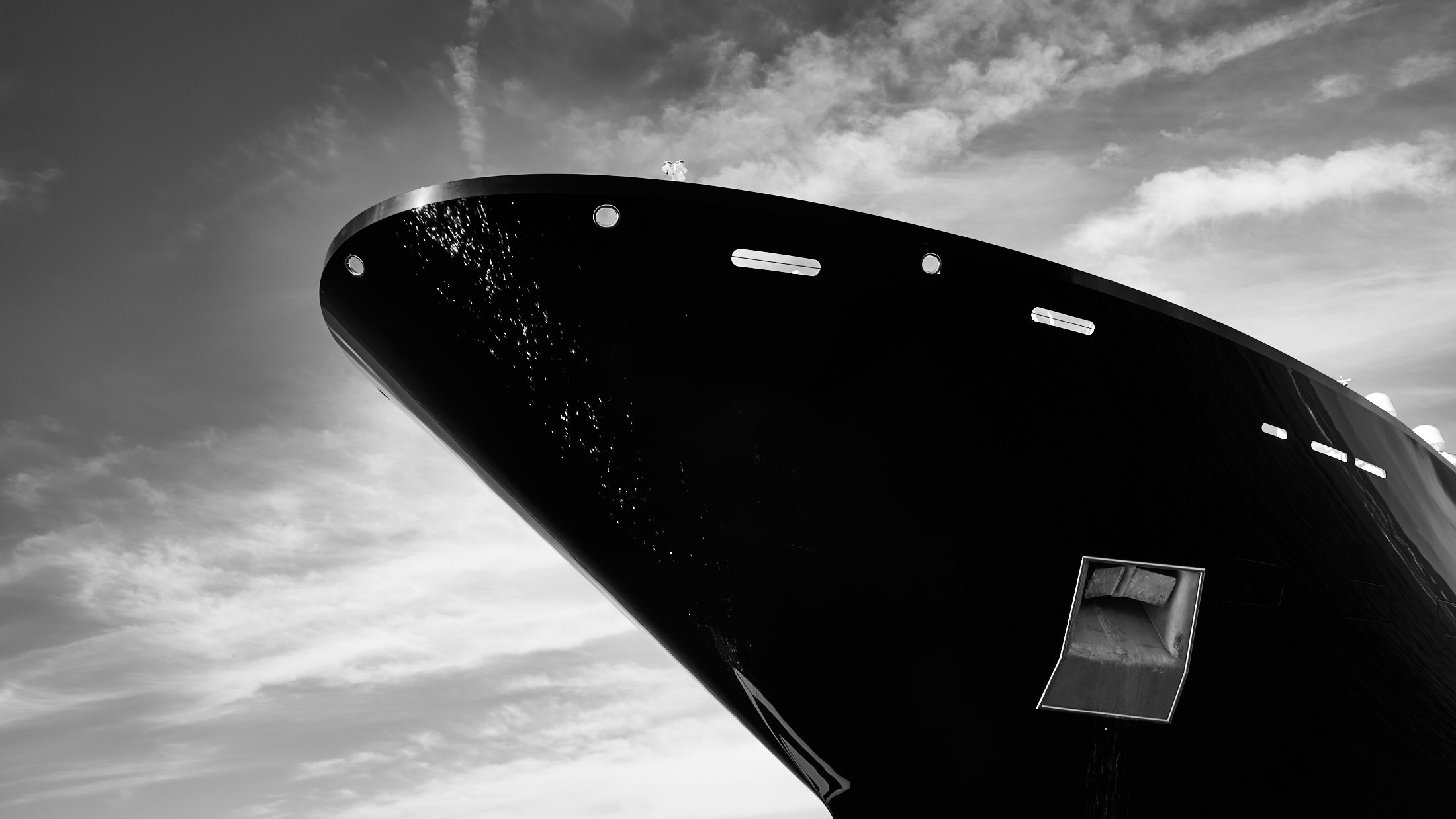 Ultra-Luxus-Yacht Ulysses, Bild von Kleven, Fotograf Jürg Kaufmann in Saint Tropez
