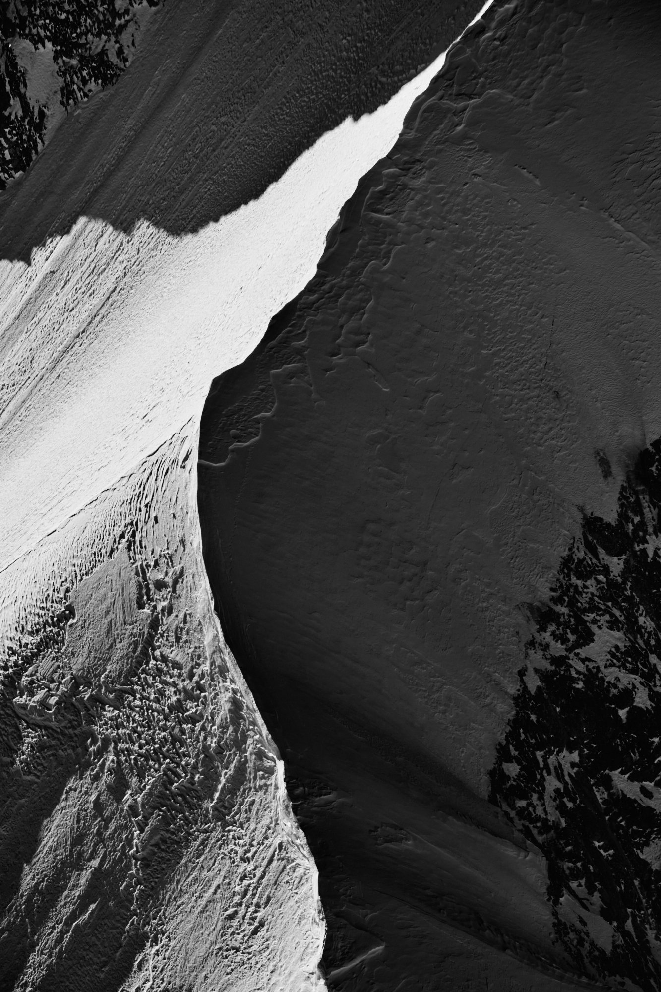 Piz Bernina und der Biancograt in den Schweizer Alpen - Engiadin bei St. Moritz fotografiert von Jürg Kaufmann