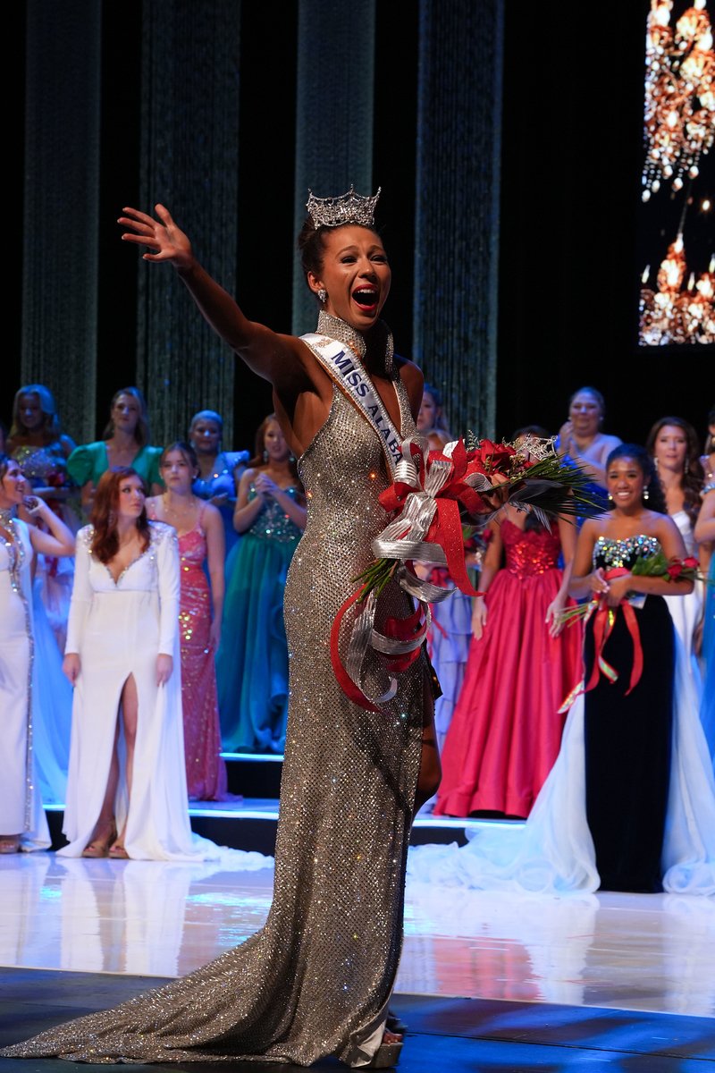27 crowning .JPG