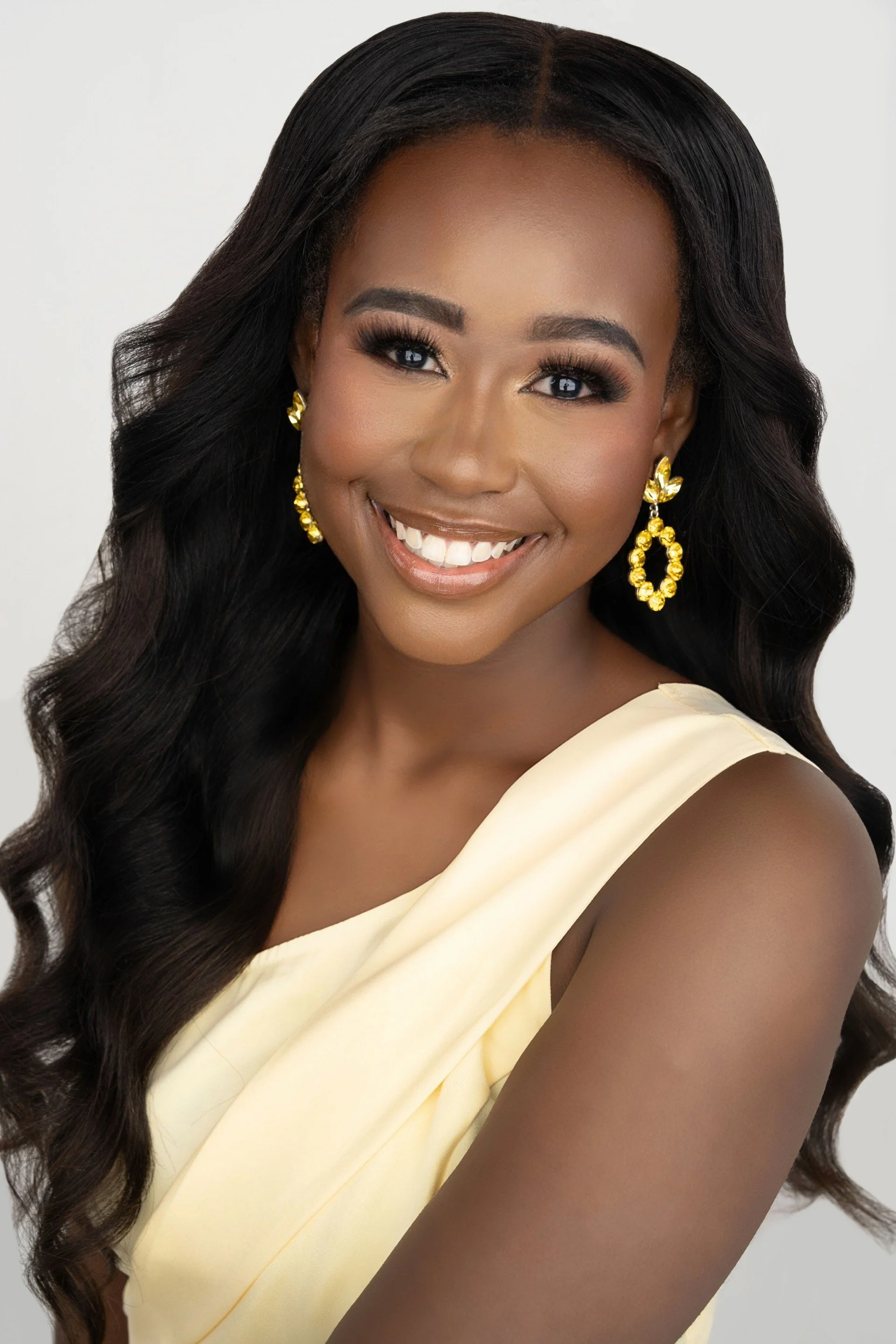 TEEN VOLUNTEER Contestant # 36- Diamond Eggleston