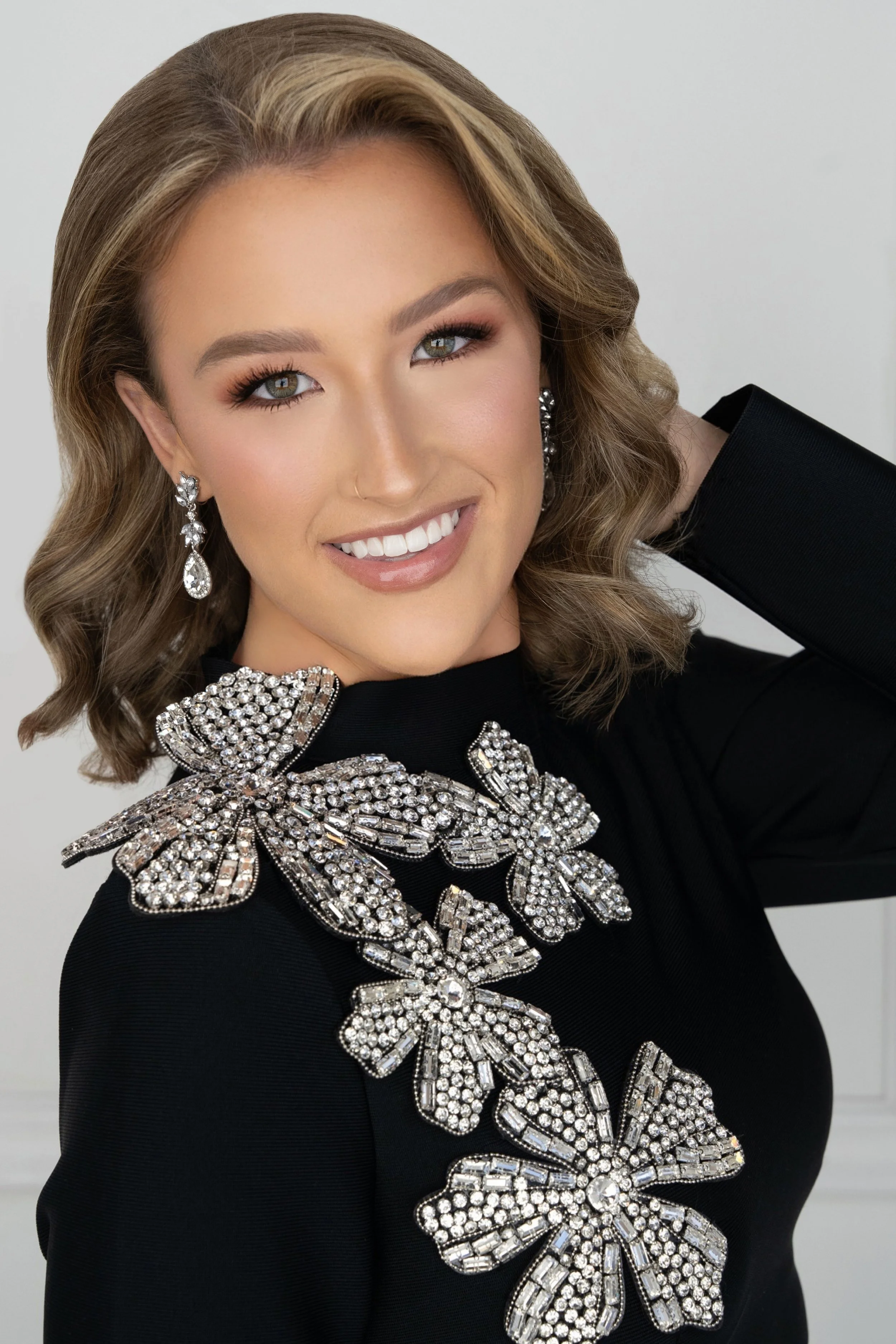 TEEN VOLUNTEER Contestant # 33- Lucy Grimmitt