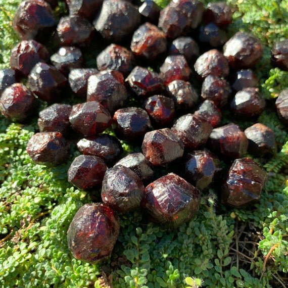 Garnet Raw Crystals (0.25-0.75 Inch - AA Grade - 40-80 Pieces Per Pound) Ethically Sourced from Brazil - Beyond Bohemian
