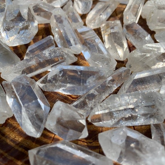 Lemurian Quartz Raw Crystal Points (0.50-1.50 Inch - AA Grade - 48-96 Pieces Per Pound - AA Grade) Ethically Sourced from Colombia - Beyond Bohemian
