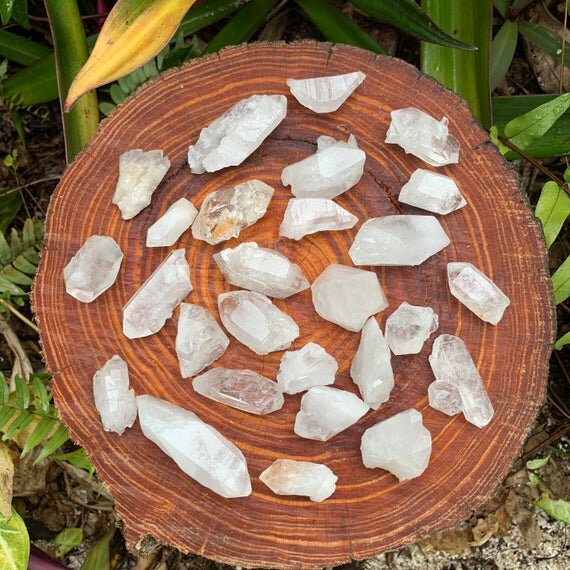 Clear Quartz Raw Crystal Points (1-2 Inch - A Grade - 16-24 Pieces Per Pound) Ethically Sourced from Arkansas - Beyond Bohemian