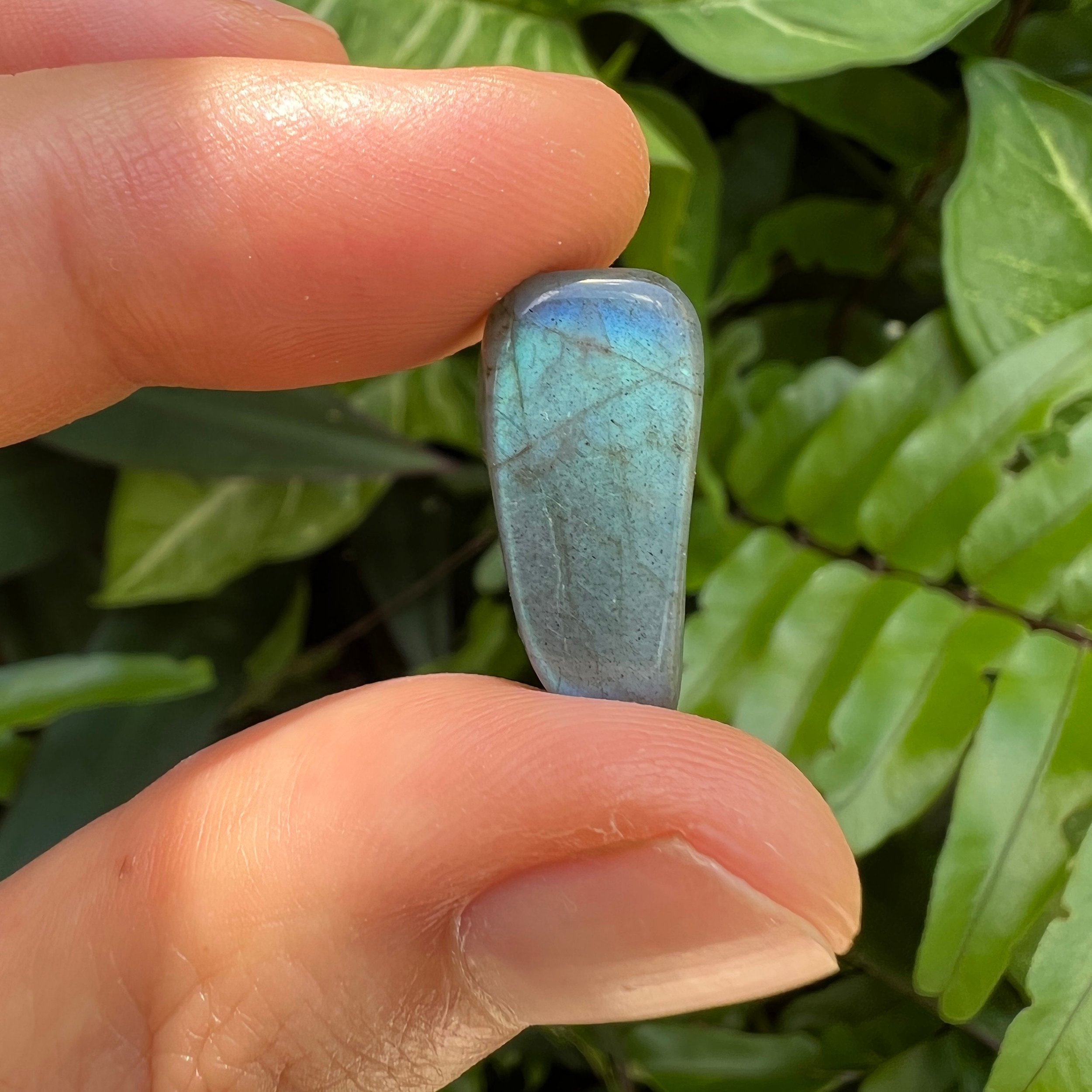 Labradorite Tumbled Stones (0.50-1 Inch - AA Grade - 64-128 Pieces Per Pound) Ethically Sourced from Madagascar - Beyond Bohemian