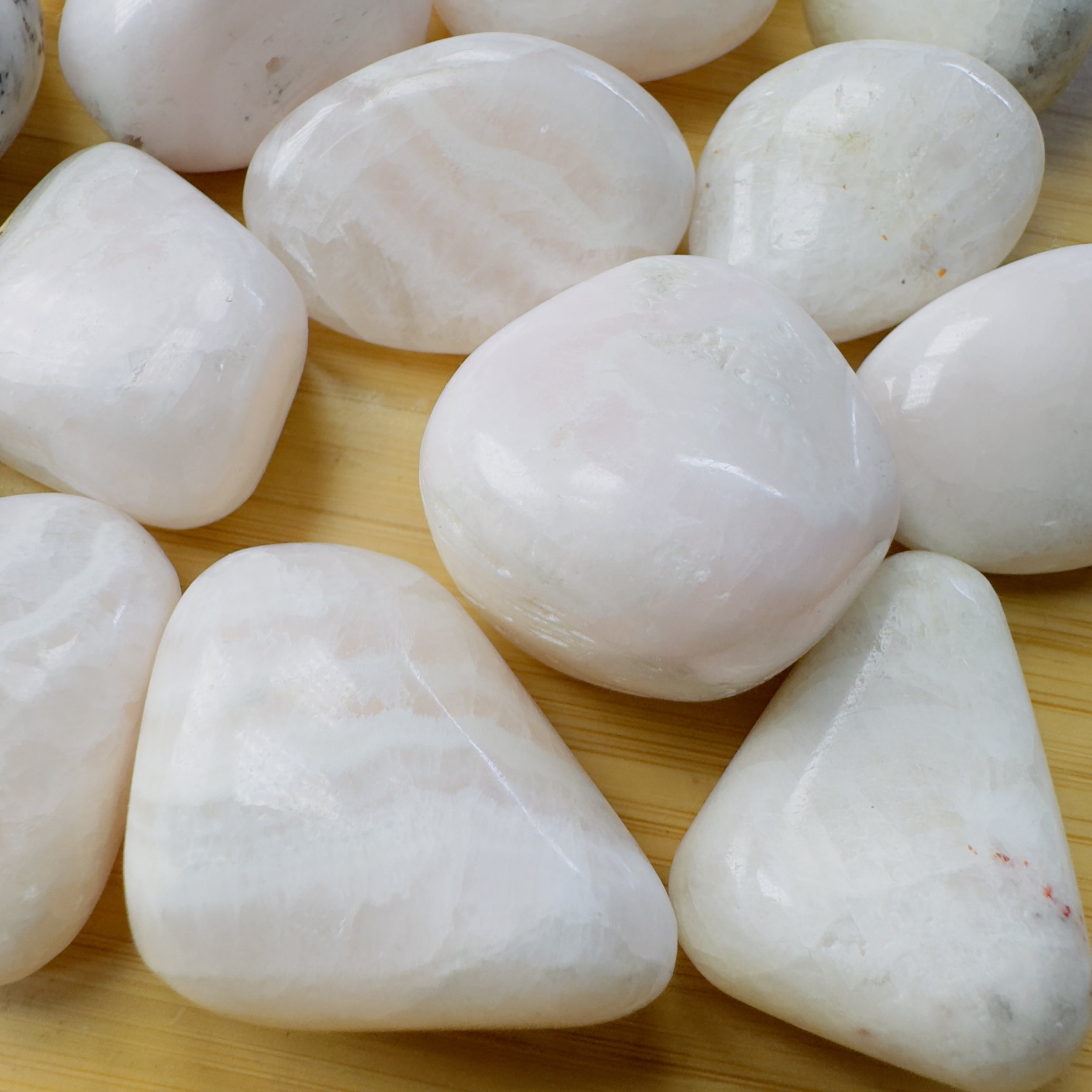 Mangano Calcite Hand Polished Stones (1-1.50 Inch - AA Grade - 16-32 Pieces Per Pound) Ethically Sourced from Peru - Beyond Bohemian