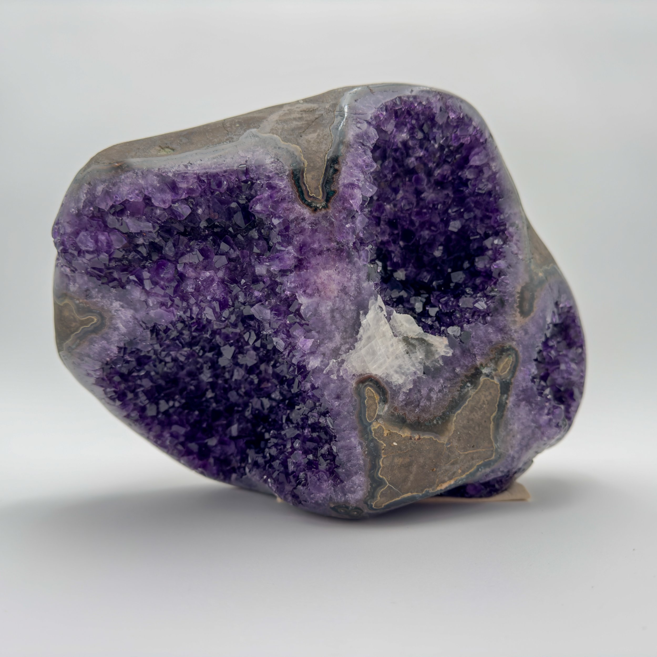 Amethyst Crystal Geode2418.jpg