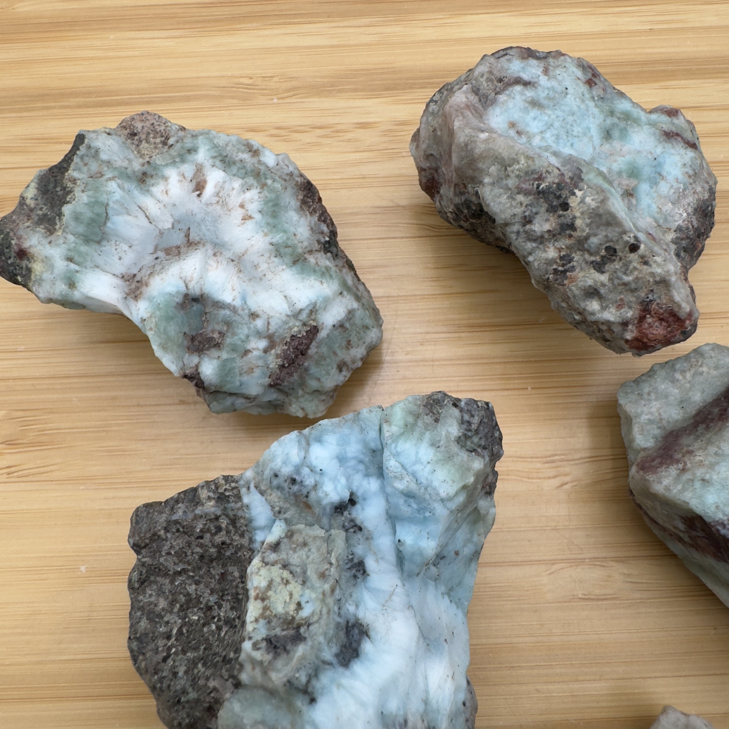 Raw and Tumbled Crystals Bulk2859.jpg