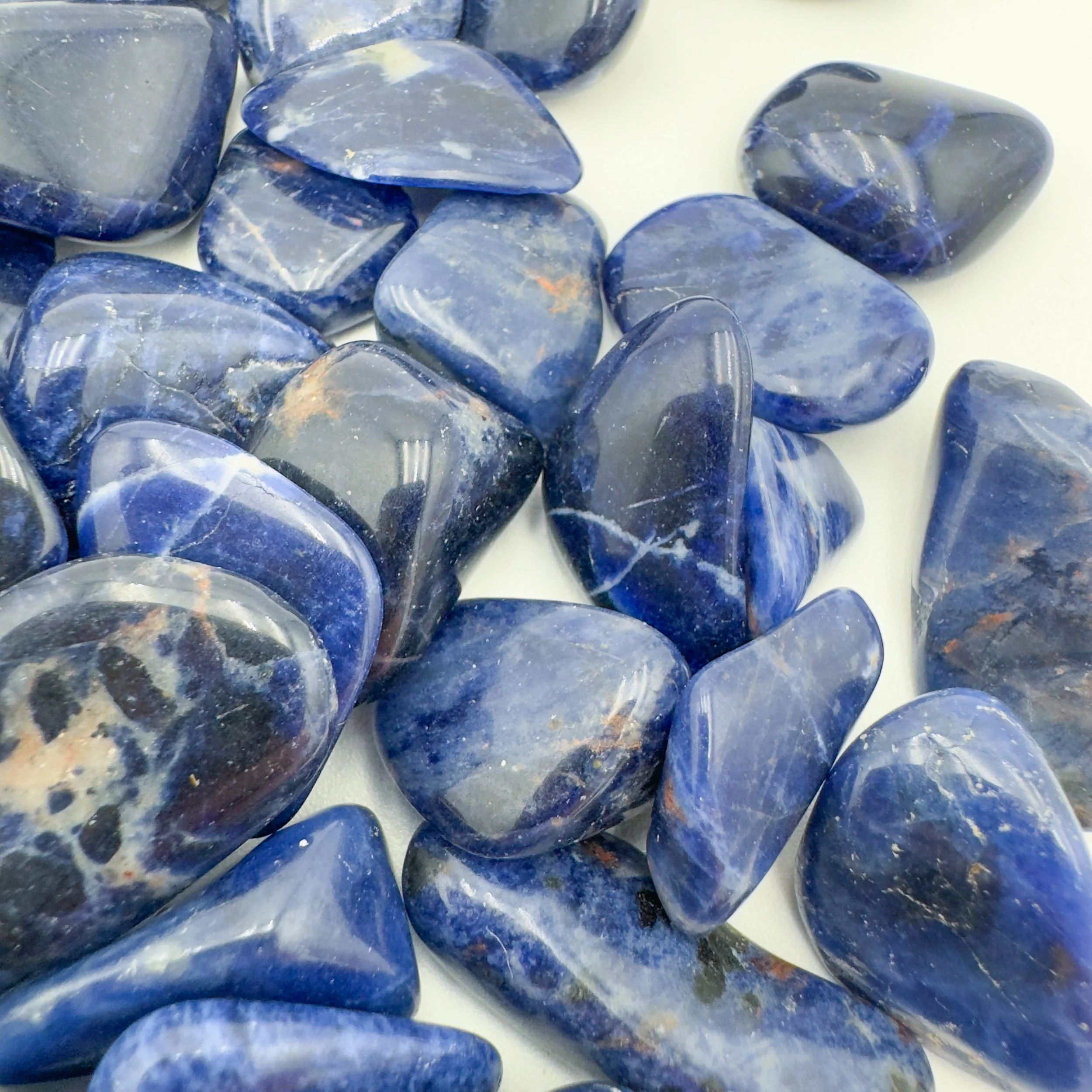 Wholesale Sodalite Tumbled Stones 7897.jpg