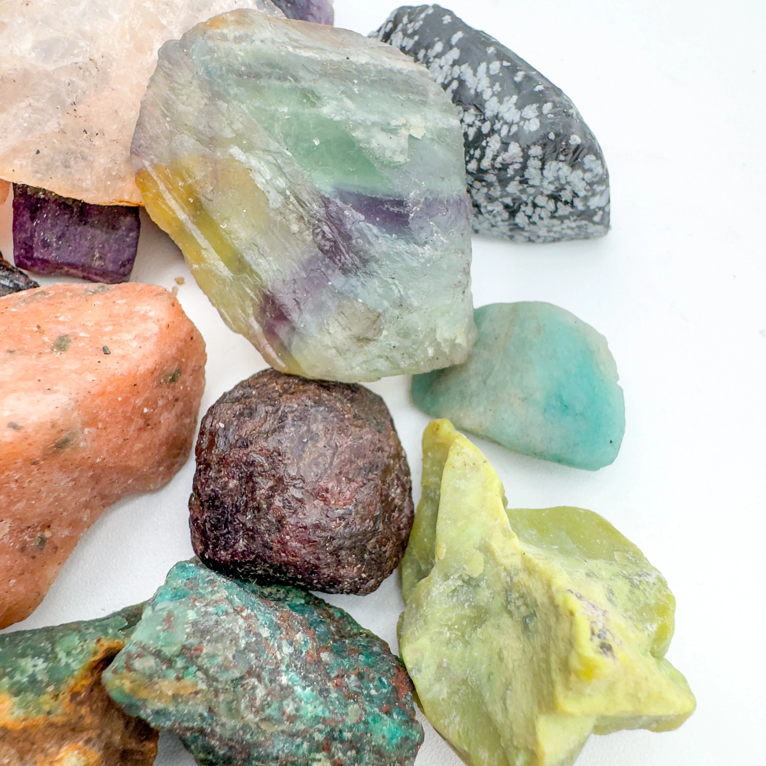 Bulk Mixed Raw Gemstone Crystals 7663-2.jpg